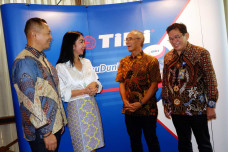 Majukan Industri Logistik,...