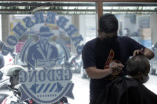 Kredito Dukung Bisnis...