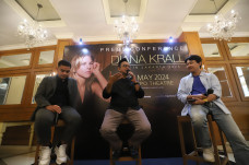 Jelang Konser Tunggal...
