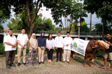 ACC Serahkan Ratusan...
