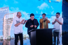 Groundbreaking Gedung...