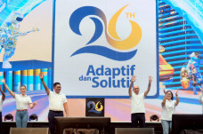 Rayakan HUT ke-26, Bank...