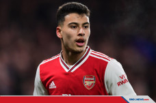 Keganasan Gabriel Martinelli,...