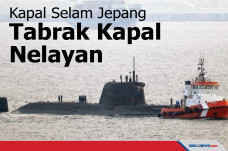 Kapal Selam Jepang Bertabrakan...