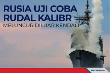 Rusia Uji Coba Rudal...