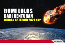 Bumi Baru Saja Lolos...