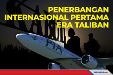 Penerbangan Komersial...