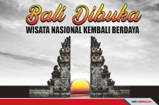 Bali Dibuka untuk Turis...