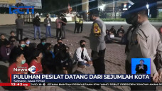 Tenggak Minuman Keras...