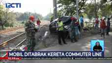 Mobil Ringsek usai Ditabrak...