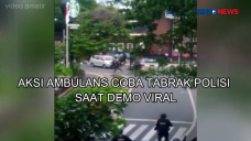 Ambulans Coba Tabrak...
