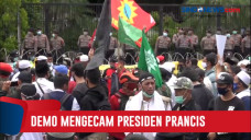 Demo Mengecam Presiden...