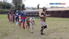 Ada Superhero di Pengungsian...