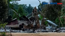 Pembunuhan Satu Keluarga,...