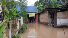 Banjir Masih Menggenangi...