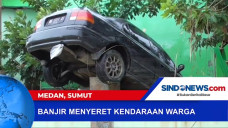 Terseret Banjir, Mobil...