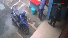 Aksi Pencurian Makanan...