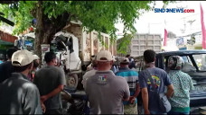 Truk Tabrak 9 Mobil...