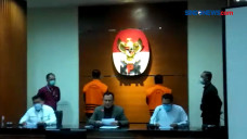 Menteri Sosial Juliari...