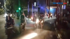 Polisi Lepaskan Tembakan...