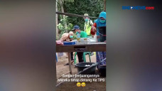 Viral Nenek Bungkuk...
