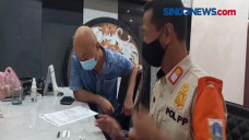 Protes Penyegelan Toko