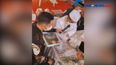 Viral Dua Sejoli Asal...