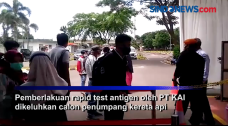 Calon Penumpang di Stasiun...