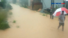 Hujan Lebat Selama 2...