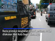 Razia Hari Pertama PPKM,...