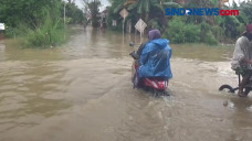 Banjir Rendam 12 Kecamatan...