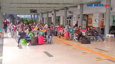 KA Jarak Jauh Stasiun...