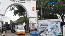 10 Truk Bantuan untuk...