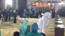 Gubernur Khofifah Lantik...