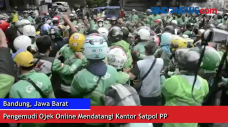 Pengemudi Ojek Online...
