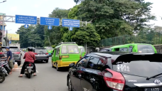 Akhir Pekan Pertama...