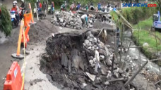 Akses Jalan Malang-Kediri...