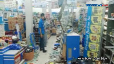 Mobil Tabrak Minimarket,...