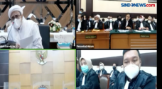 Sidang Perdana Kasus...