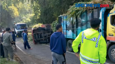 Truk Terguling Di Tanjakan...