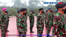 Panglima TNI Terima...