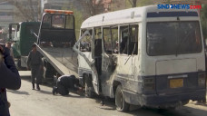 Ledakan Bom Hantam Bus...