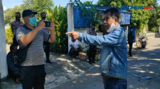 Protes Keluarga Pasien...