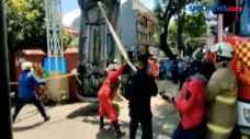 Pengemudi Lengah, Minibus...
