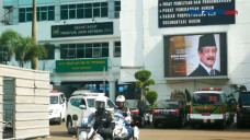 Mantan Jaksa Agung Basrief...