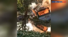 Bus Jurusan Surabaya-Semarang...