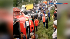 Truk Tabrak Tiga Kendaraan...