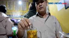Suguhkan Minuman Jahe...