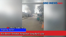 Kios Bensin Terbakar...