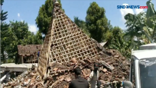 Korban Gempa Jatim Akan...
